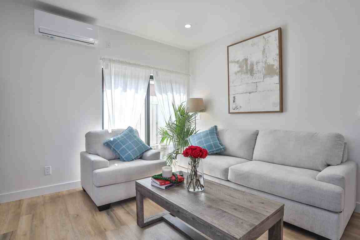 111A E 67th Way - Photo 3 of 13