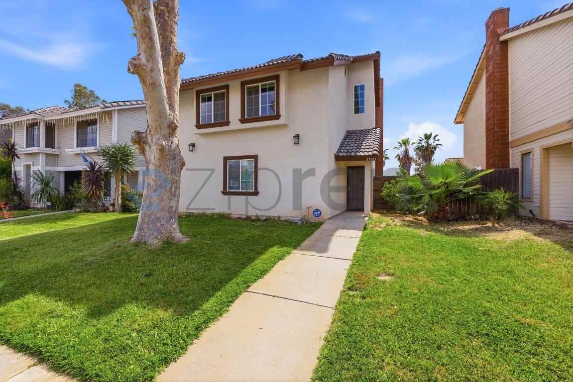 23913 Parkland Ave - Photo 2 of 36