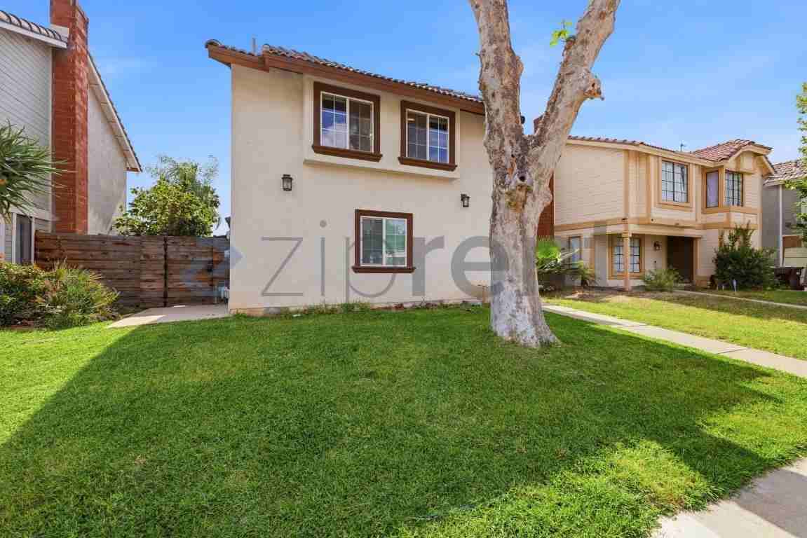 23913 Parkland Ave - Photo 4 of 36