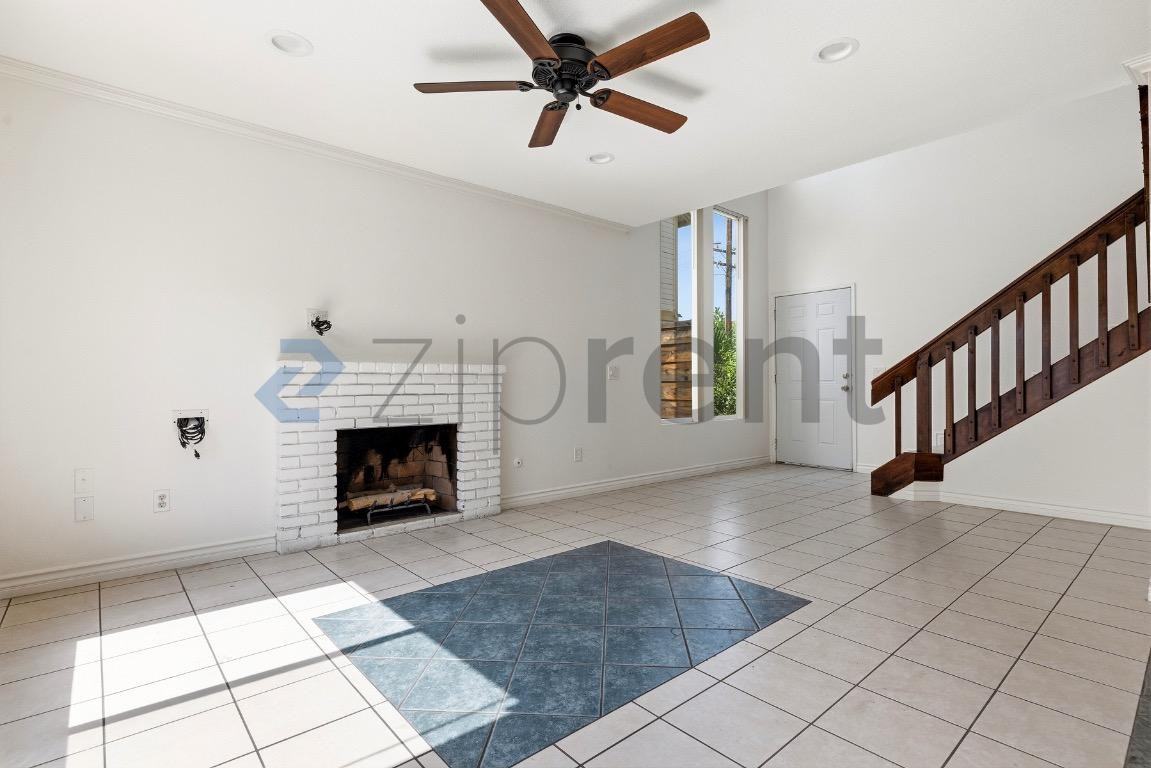 23913 Parkland Ave - Photo 4 of 36