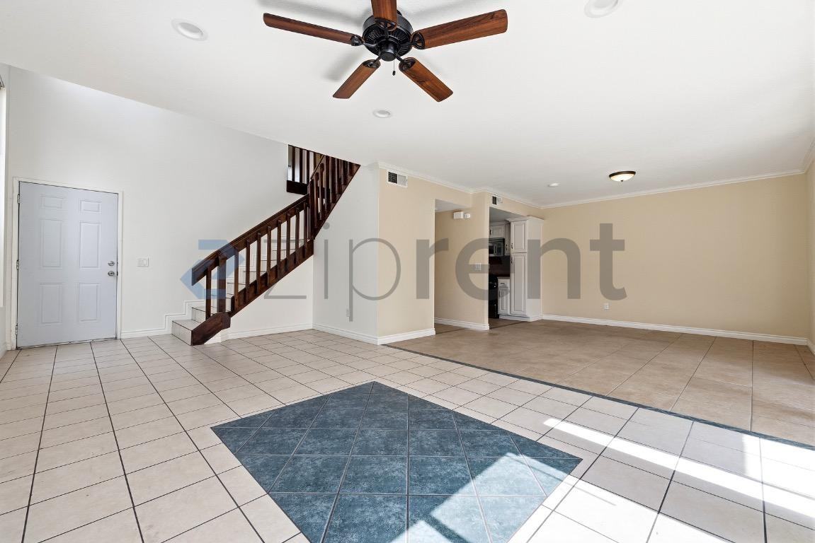 23913 Parkland Ave - Photo 5 of 36