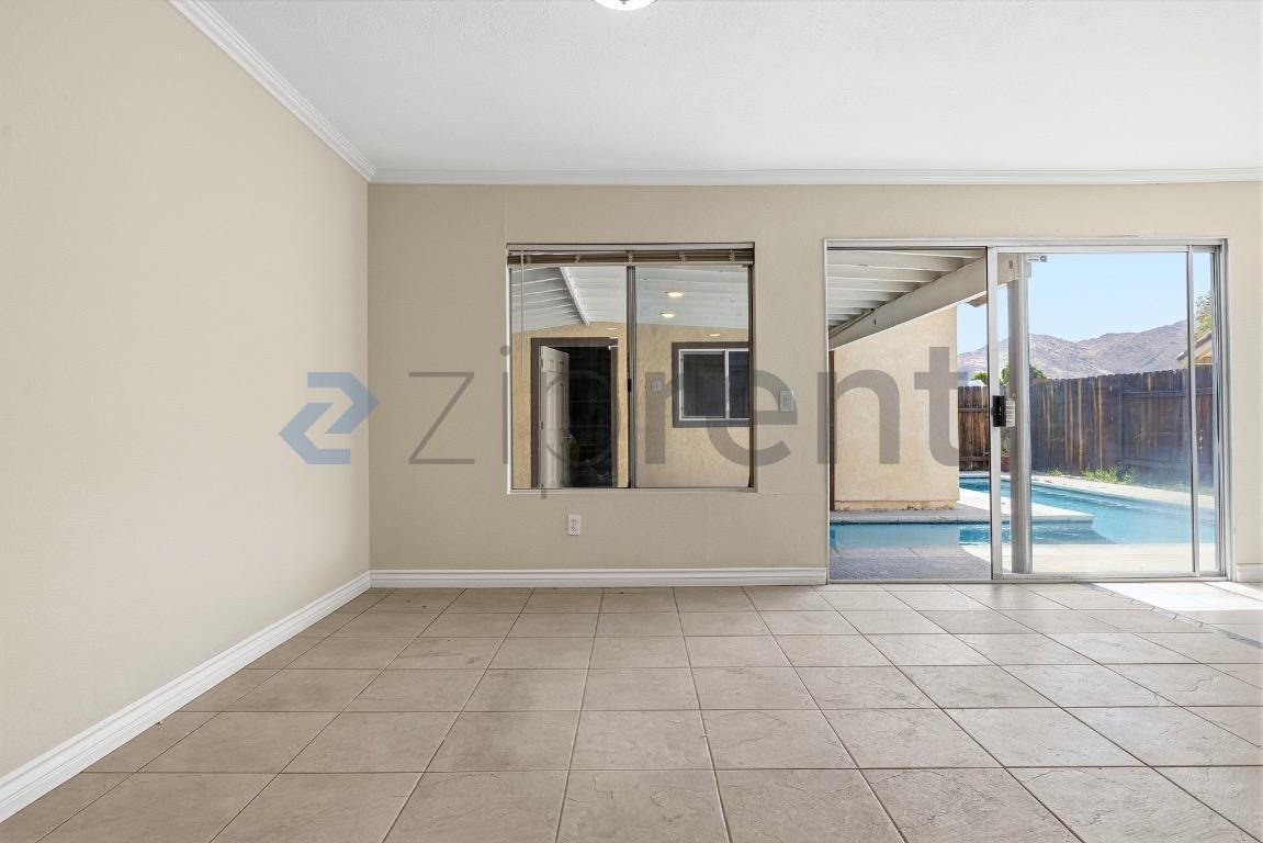 23913 Parkland Ave - Photo 7 of 36
