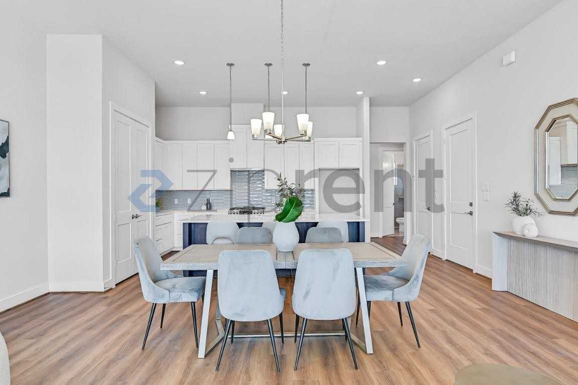 4413 Anthony Court Ln - Photo 4 of 42