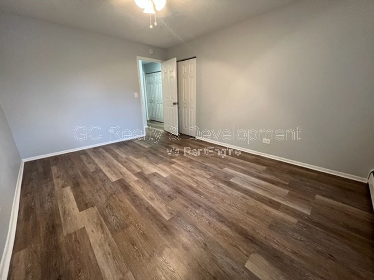 312 N Warwick Ave #1A - Photo 7 of 12