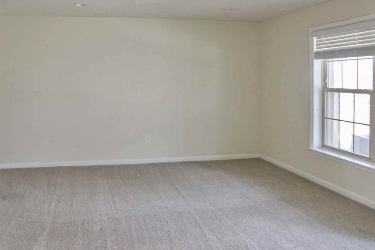 15200 Lady Lauren Ln - Photo 5 of 49