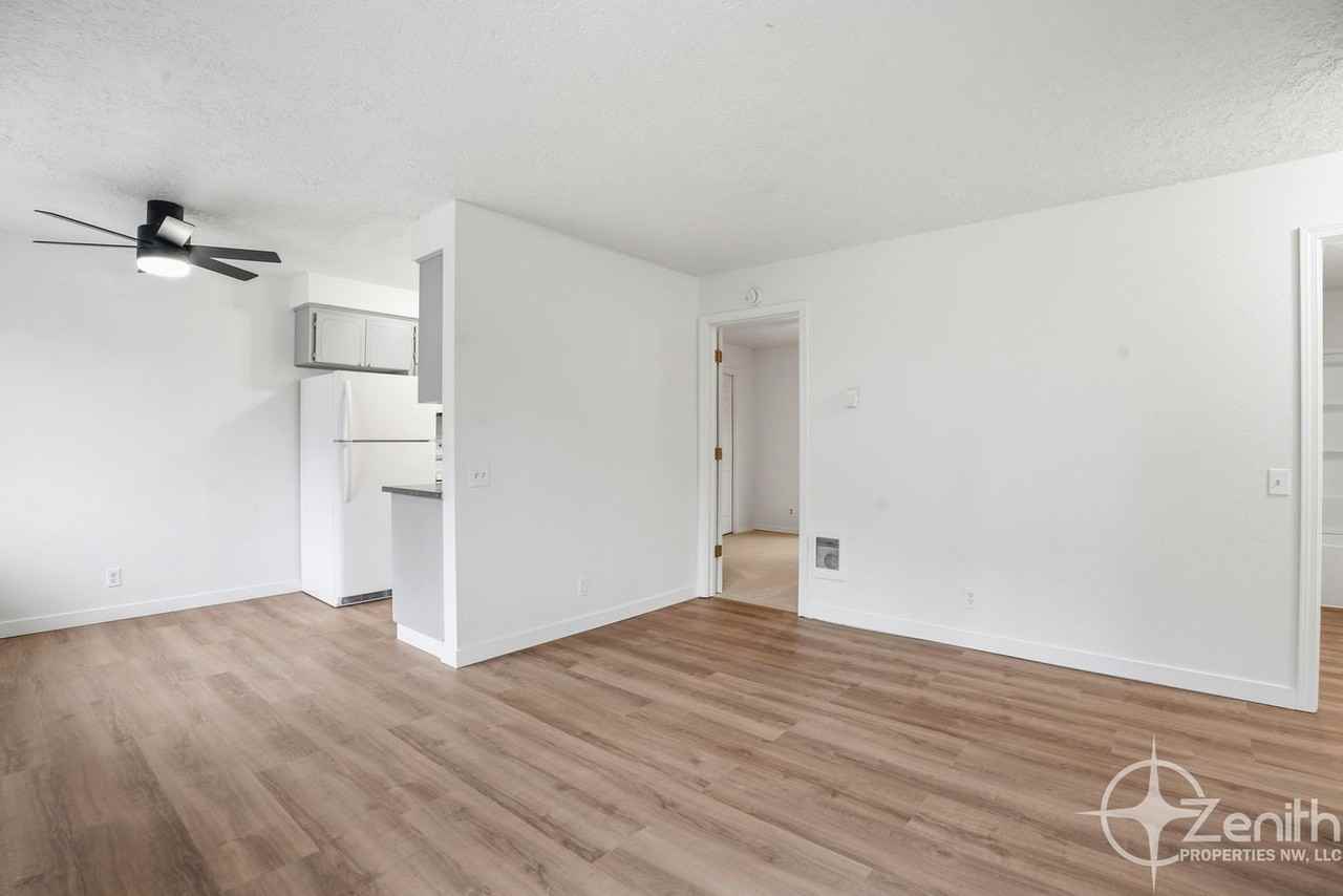 1222 Nw Couch St - Photo 3 of 24