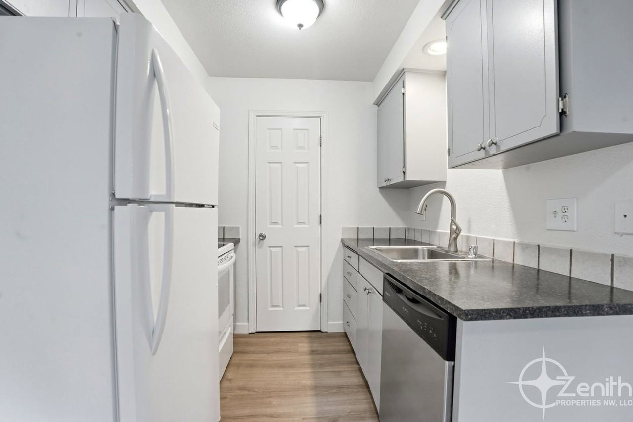 1222 Nw Couch St - Photo 6 of 24