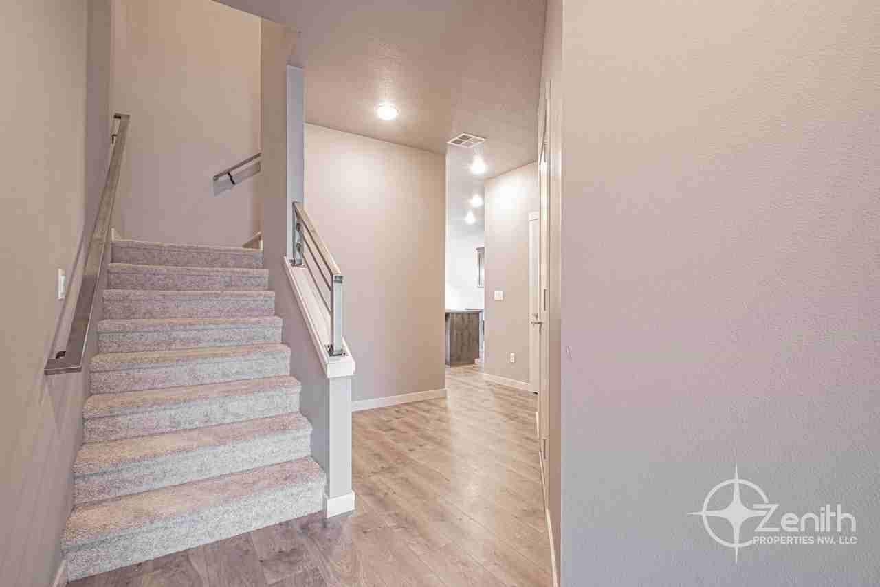 12323 Ne 116th Way - Photo 6 of 35