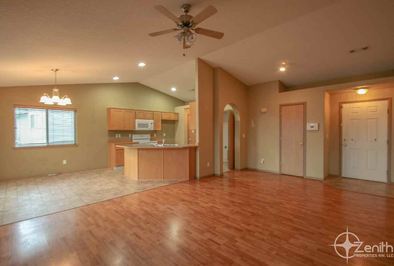 2712 Ne 164th Pl - Photo 3 of 14