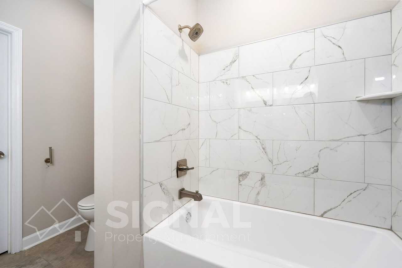 2574 Acton Park Ln - Photo 5 of 40