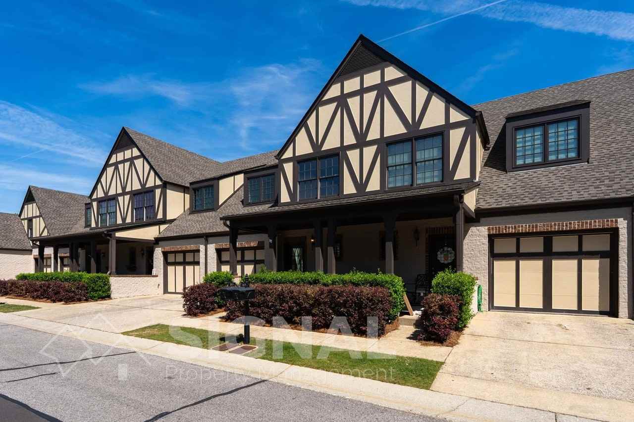 2574 Acton Park Ln - Photo 7 of 40