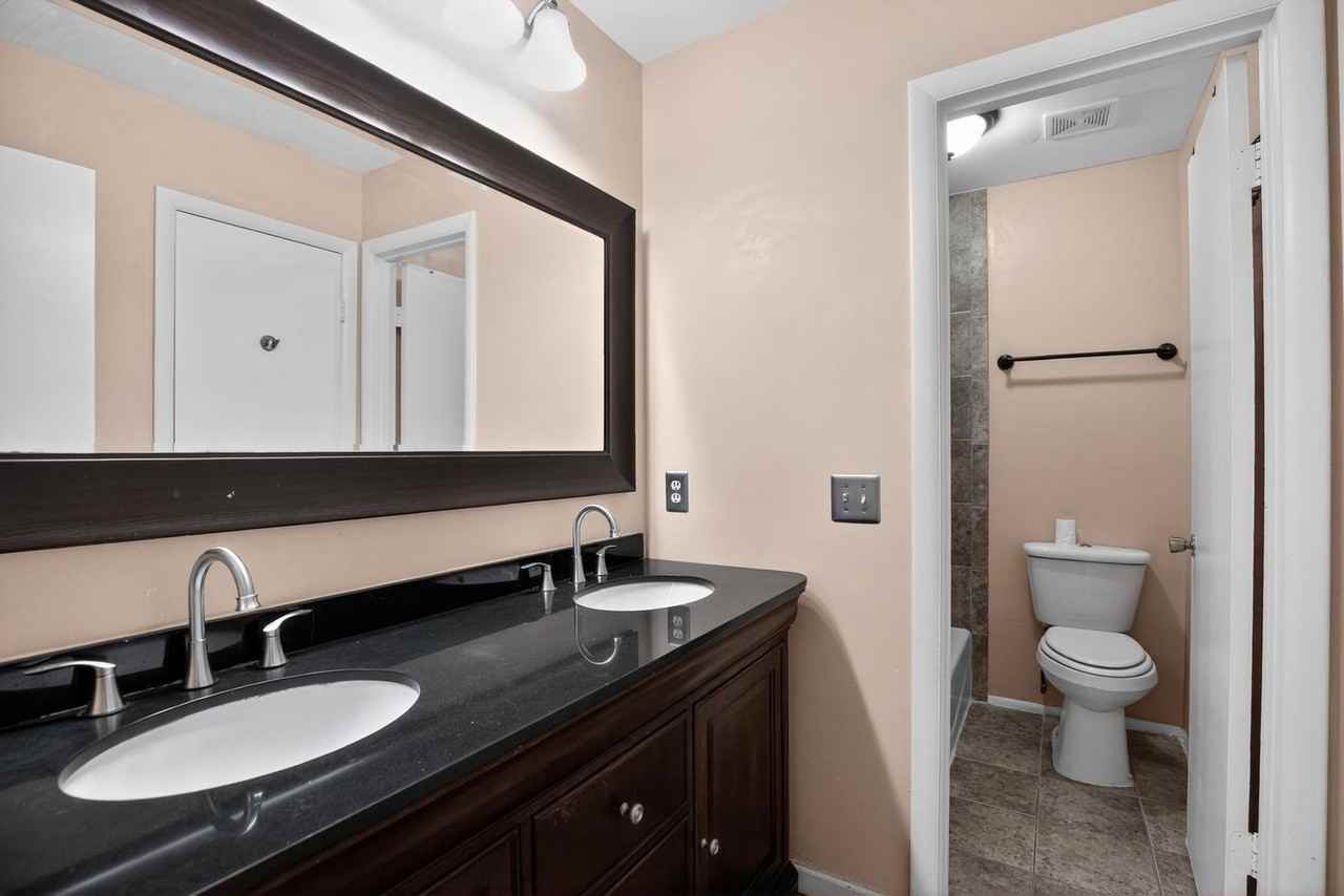 1537 Bryan Ct - Photo 6 of 15