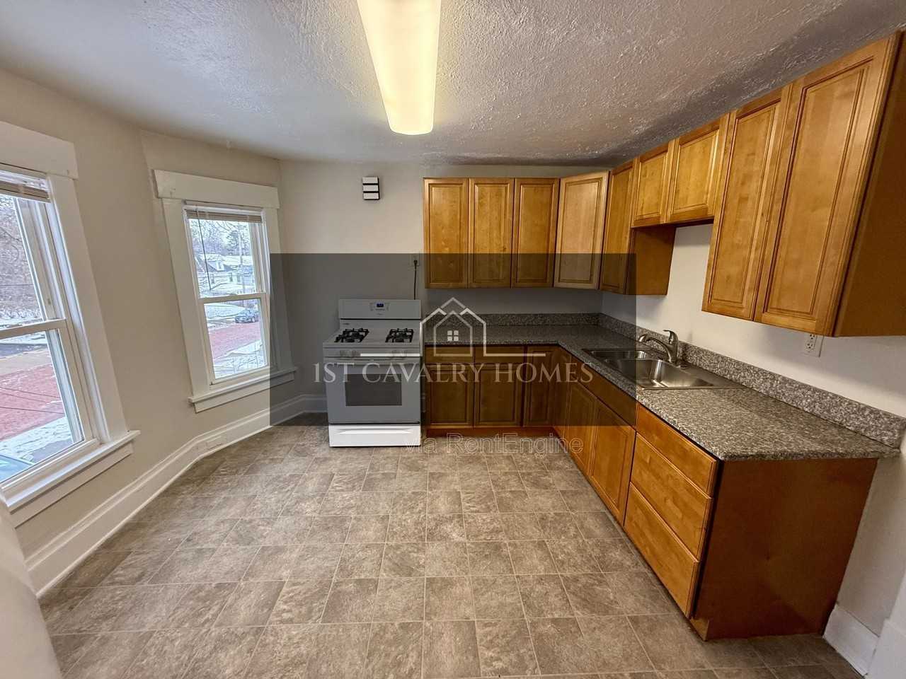 39 N Balch St - Photo 6 of 11