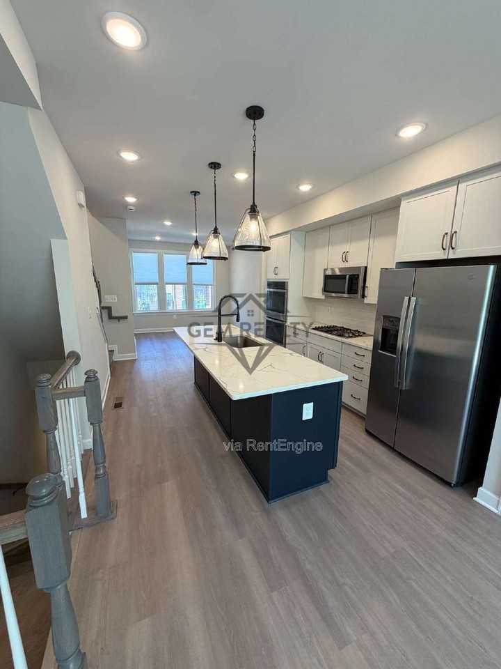 7231 Mountaineer Dr - Photo 5 of 37