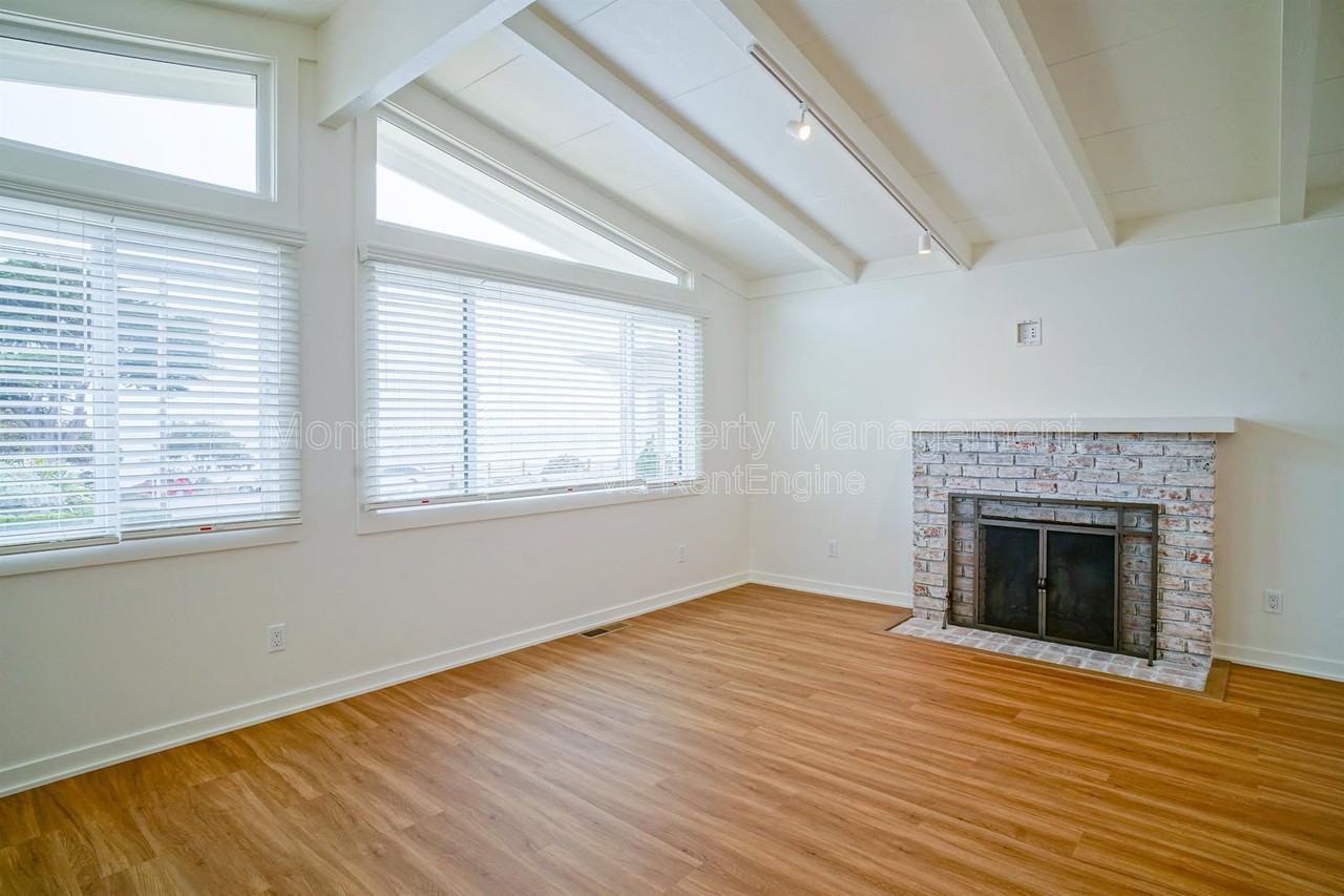 829 Seapalm Ave - Photo 6 of 23