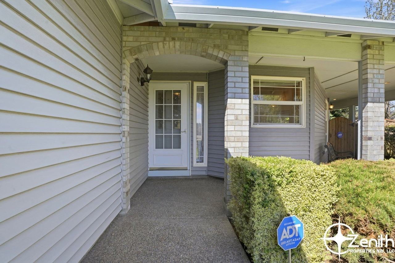 16718 Ne 7th St - Photo 7 of 36