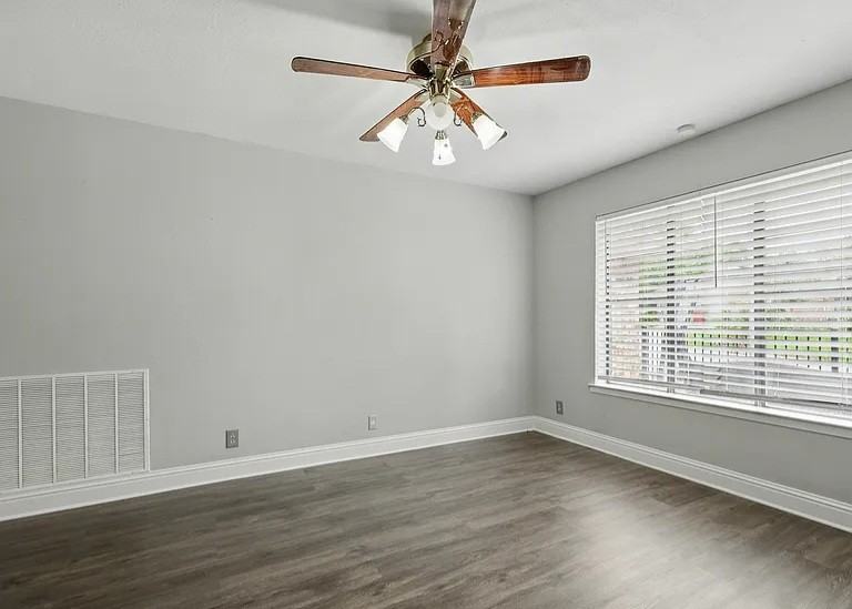 1806 Oak Creek Dr - Photo 7 of 20