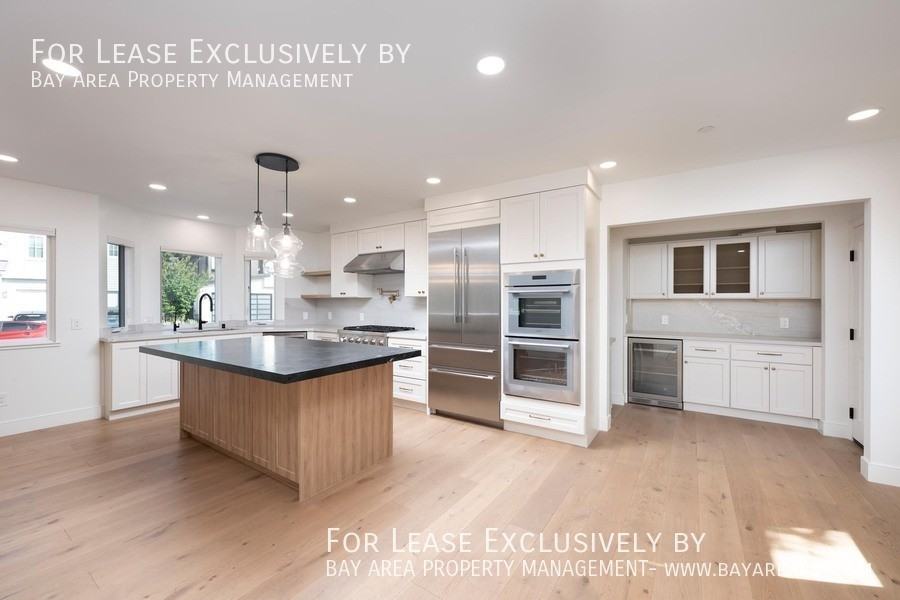 1351 Arroyo Ave - Photo 6 of 25