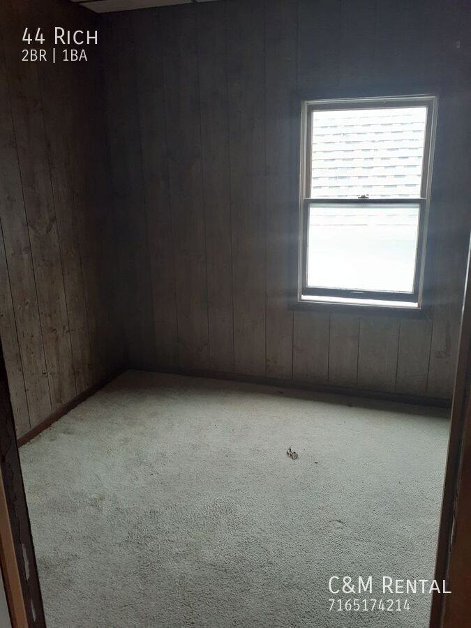 44 Rich Pl - Photo 4 of 8