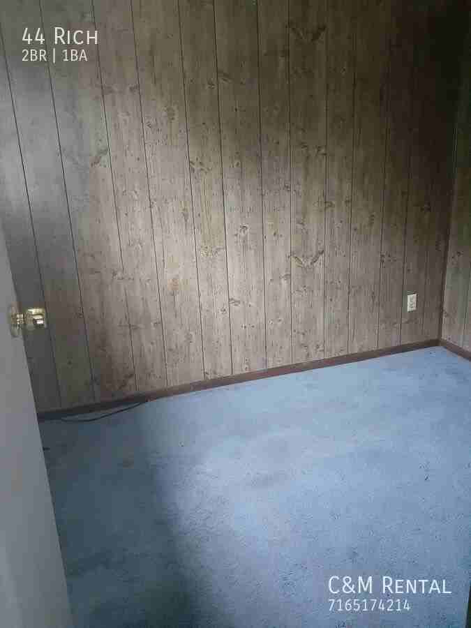 44 Rich Pl - Photo 6 of 8