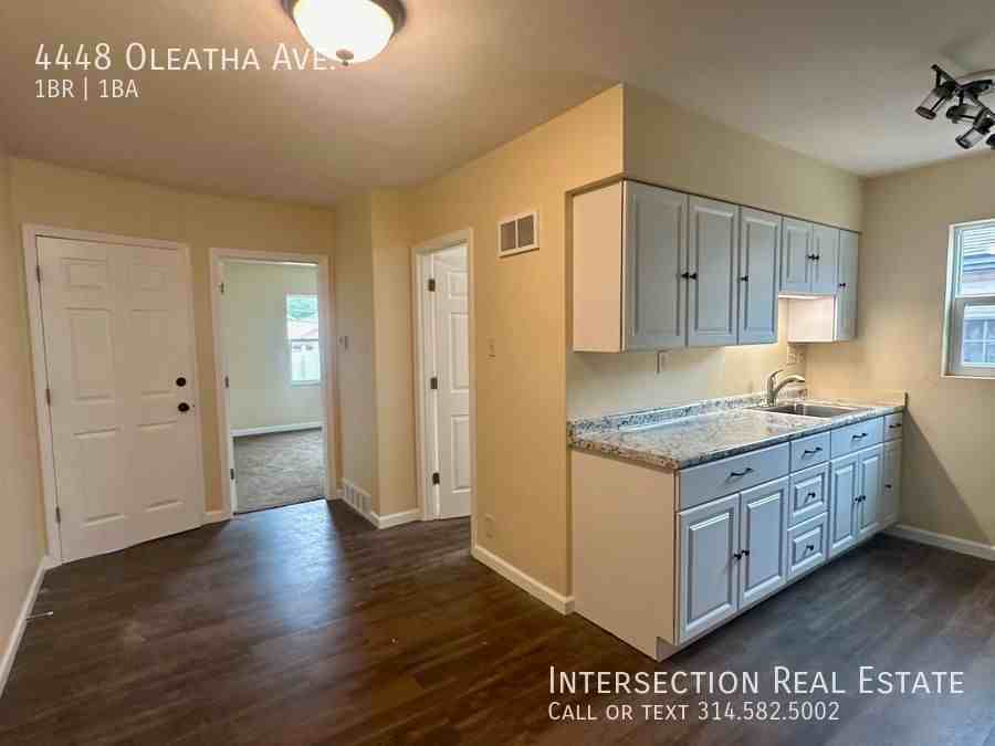 4448 Oleatha Ave - Photo 4 of 10