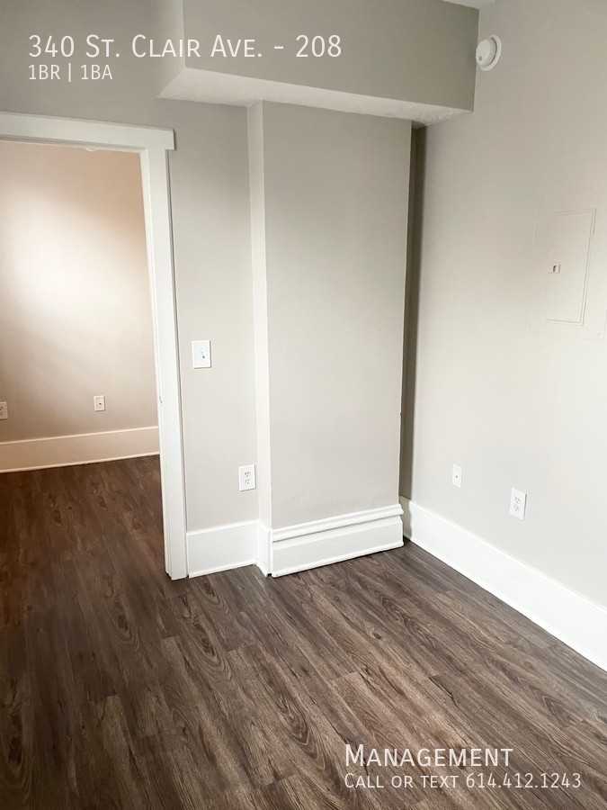 340 Saint Clair Ave #208 - Photo 6 of 17