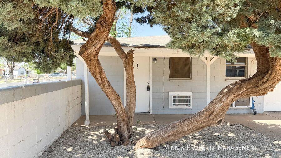 2212 2nd St #1 - Photo 4 of 11