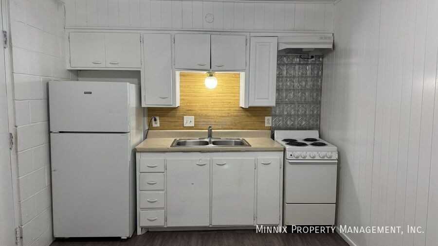 2212 2nd St #1 - Photo 5 of 11