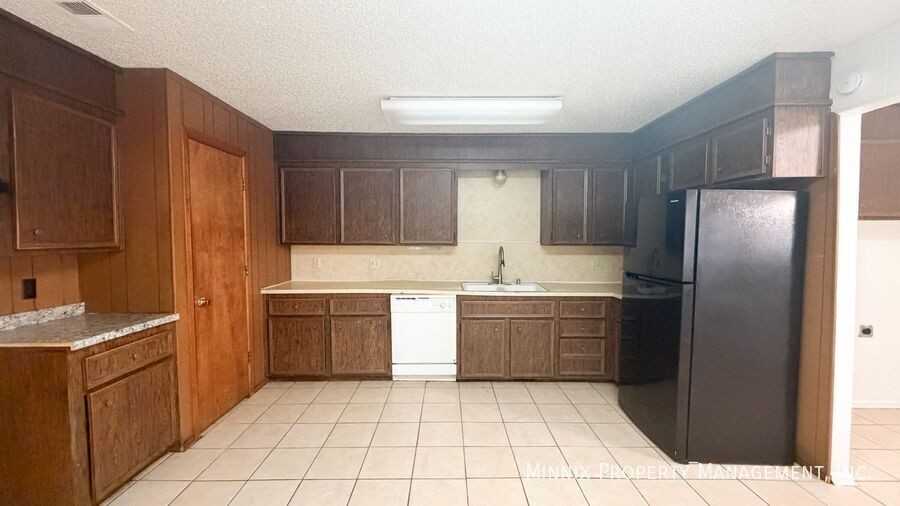 7306 Avenue W #B - Photo 2 of 18