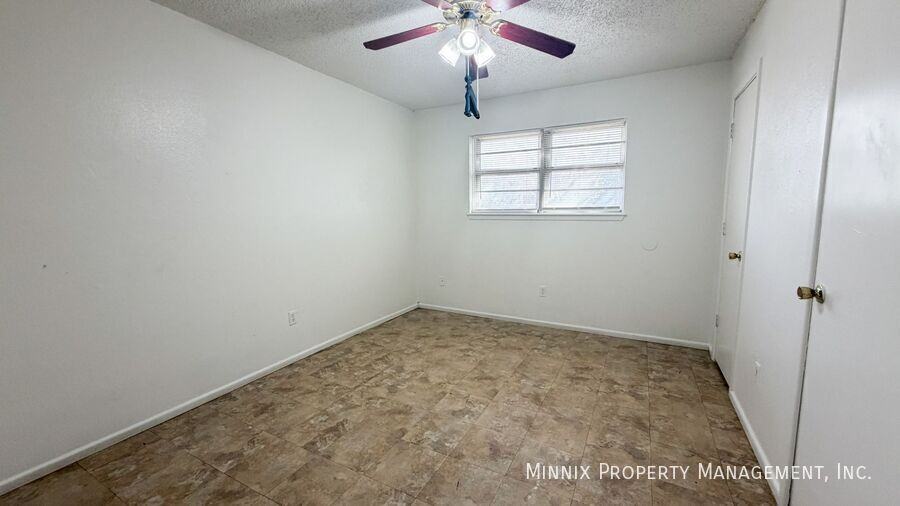 7306 Avenue W #B - Photo 7 of 18
