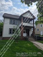 featured image of 973 Berwin St #1