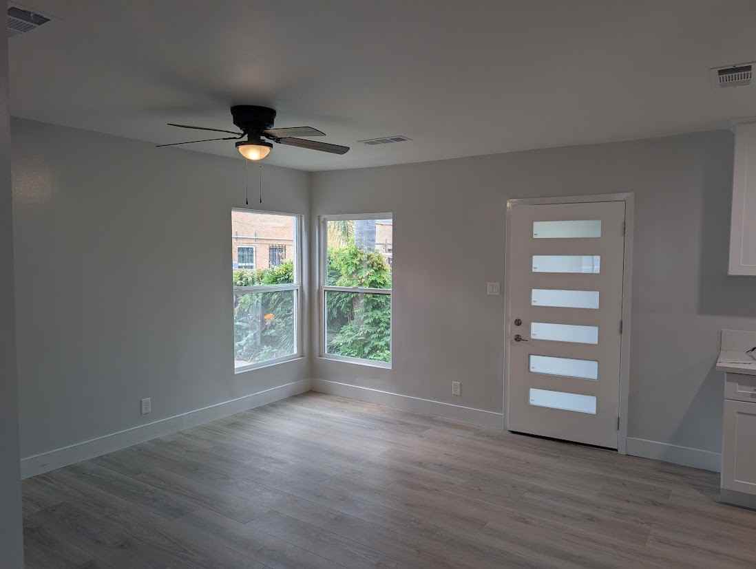 1903 Cabrillo Ave #C - Photo 4 of 16