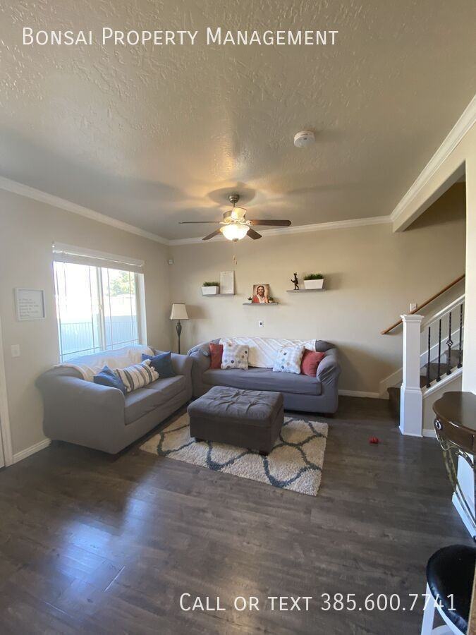 603 E 60 S #1 - Photo 3 of 8