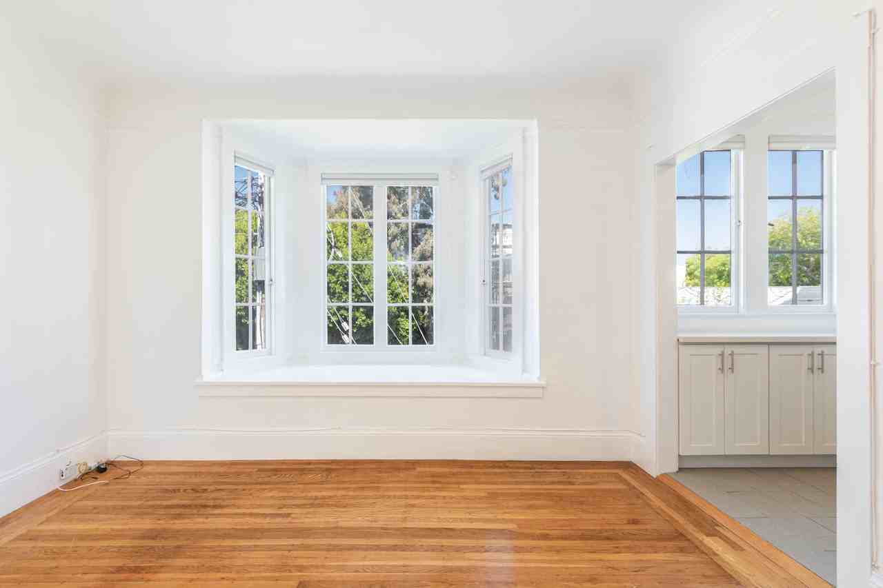 3017 22nd St #1 - Photo 3 of 8