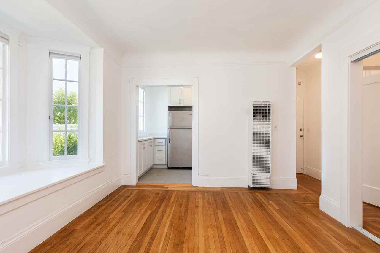 3017 22nd St #1 - Photo 6 of 8