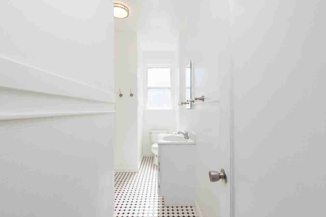 3017 22nd St #1 - Photo 7 of 8