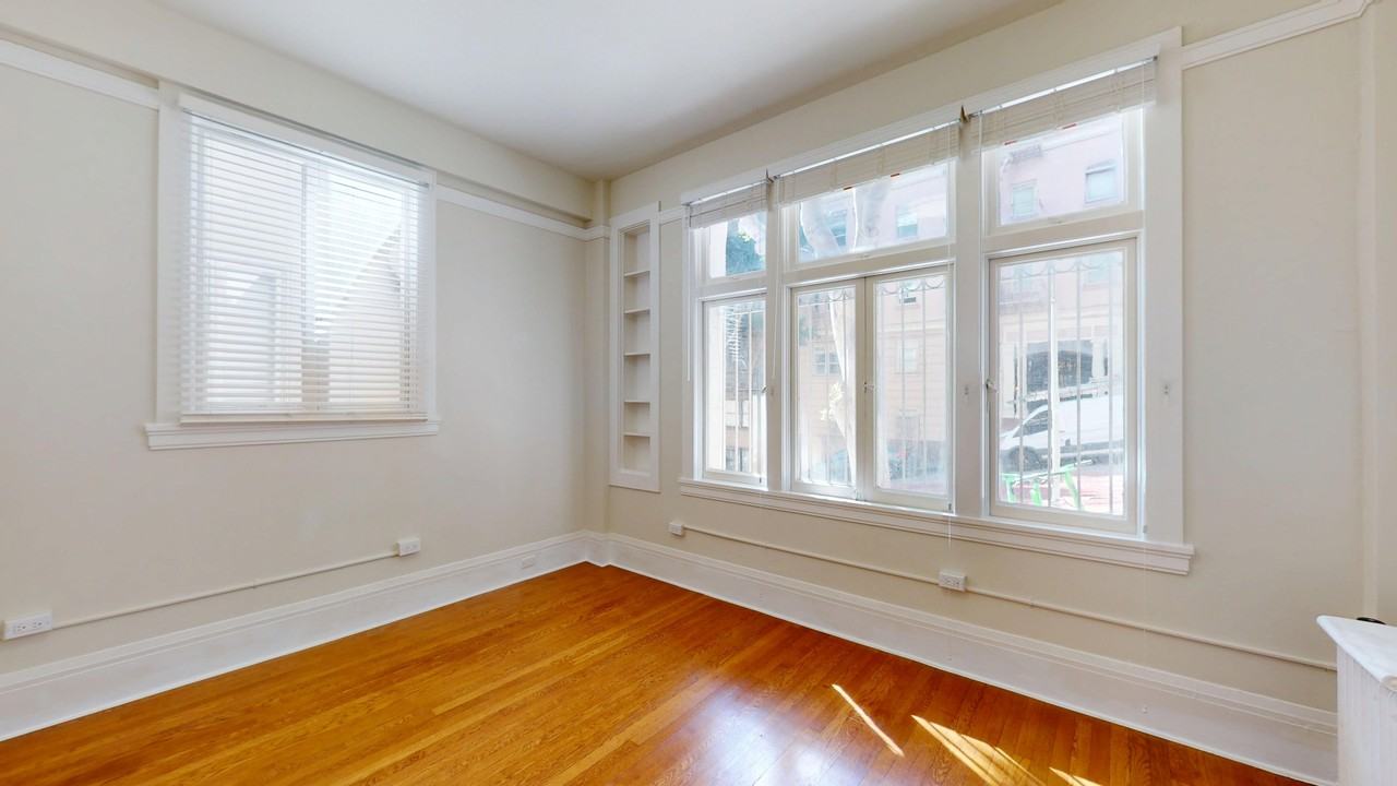 626 Powell St #101A - Photo 7 of 18