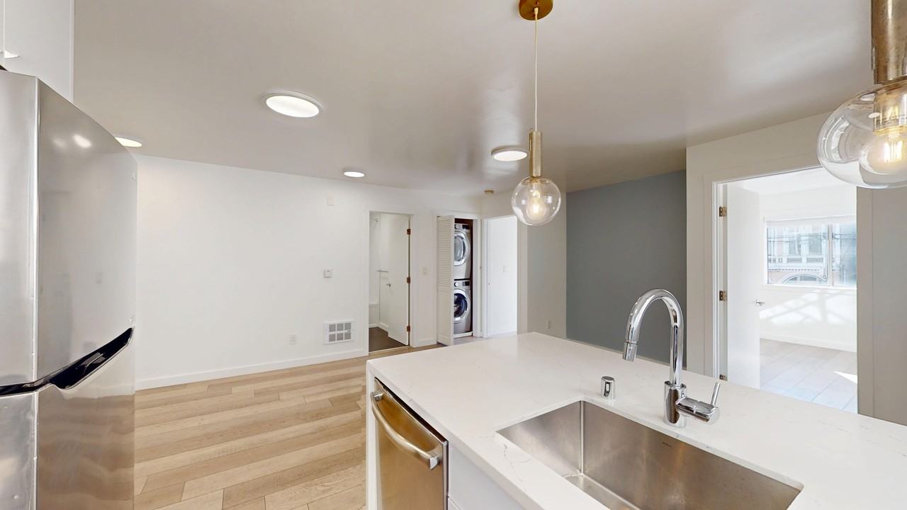 1085 S Van Ness Ave #102A - Photo 5 of 16