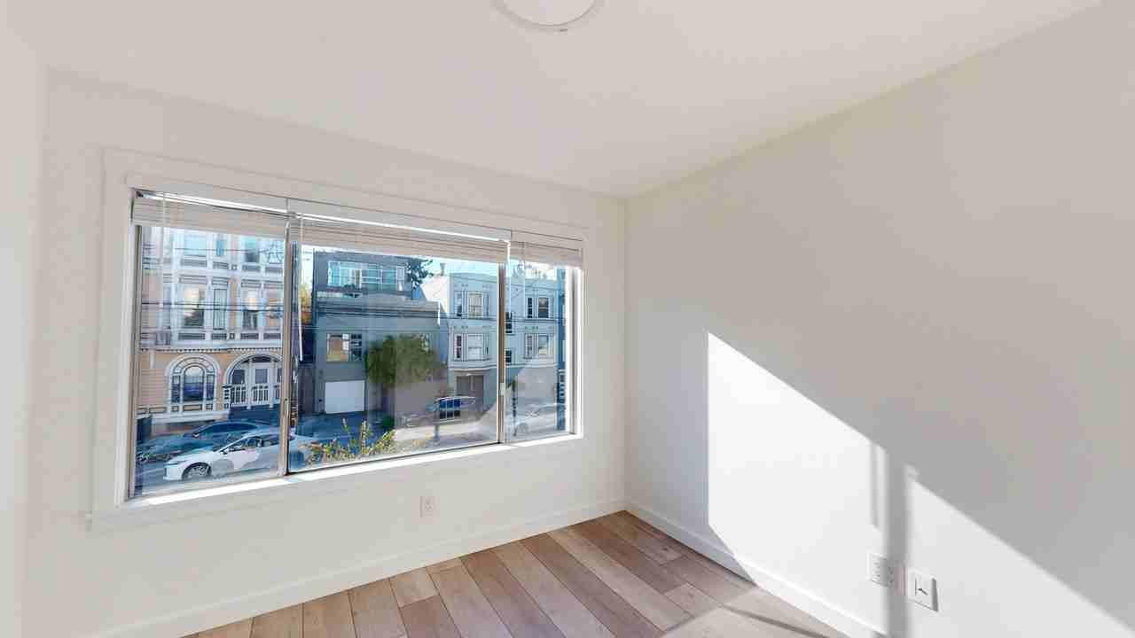 1085 S Van Ness Ave #102A - Photo 7 of 16