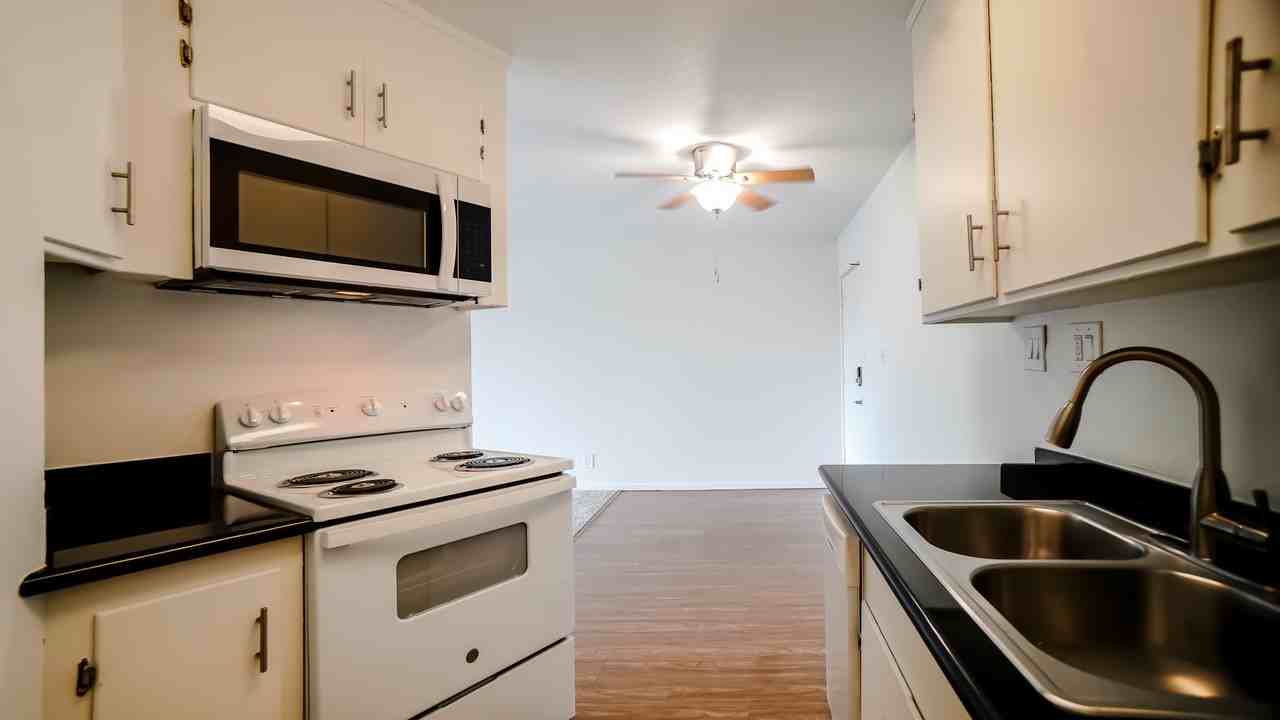 1821 Lincoln Ave #303B
