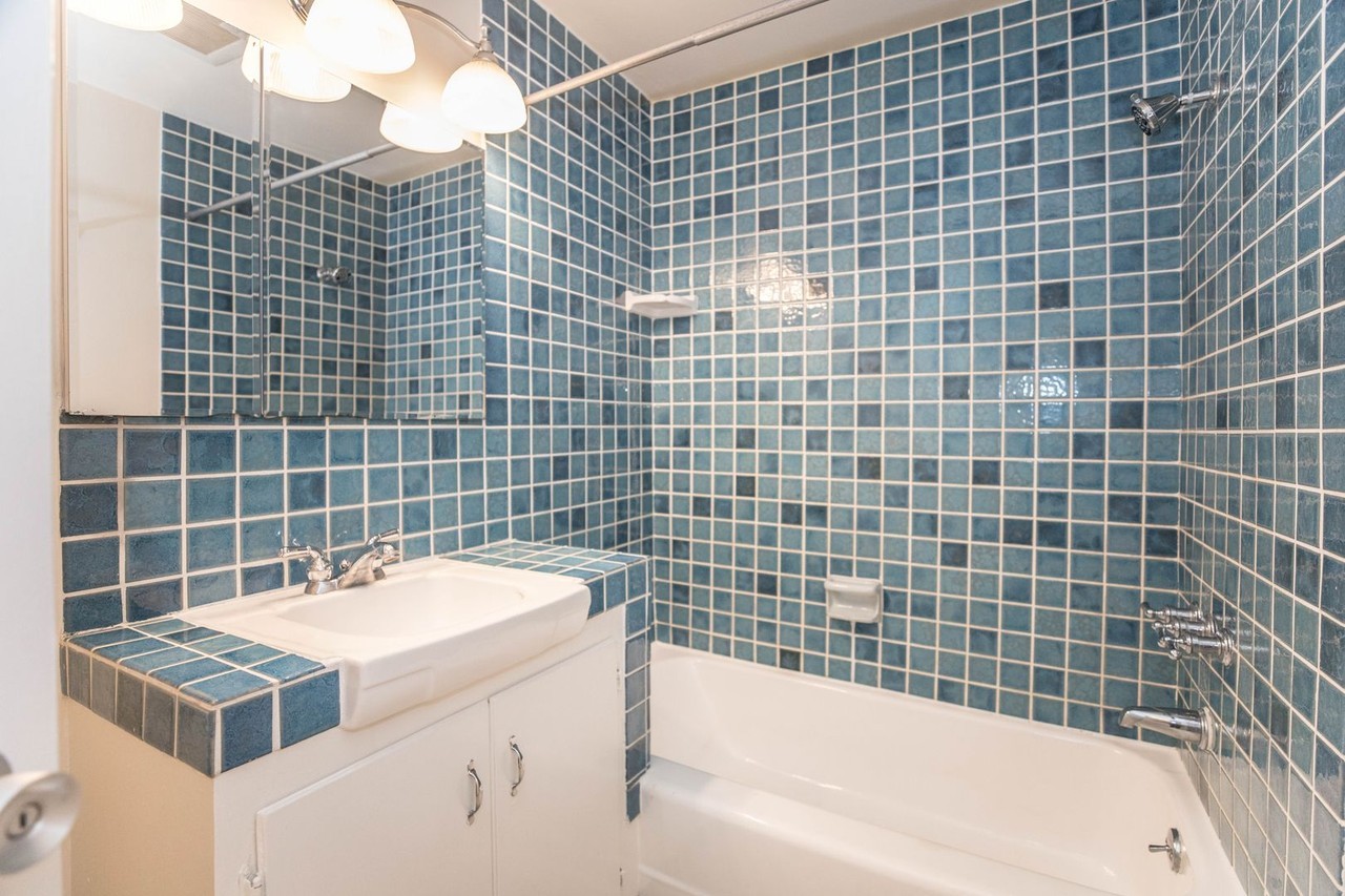 2621 Centinela Ave #14 - Photo 5 of 11