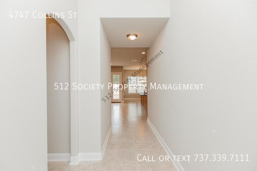 4747 Collins St - Photo 4 of 36