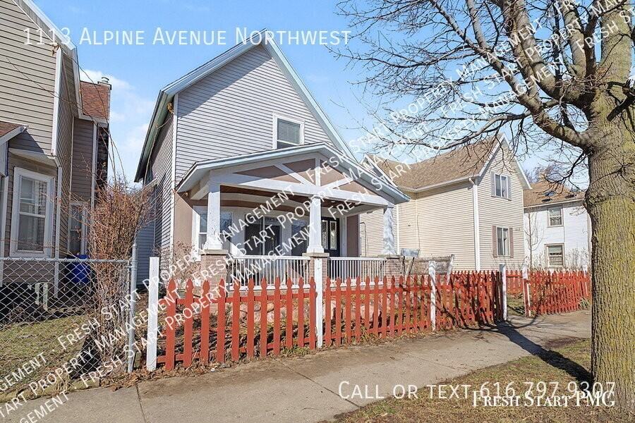 1113 Alpine Ave Nw - Photo 2 of 36