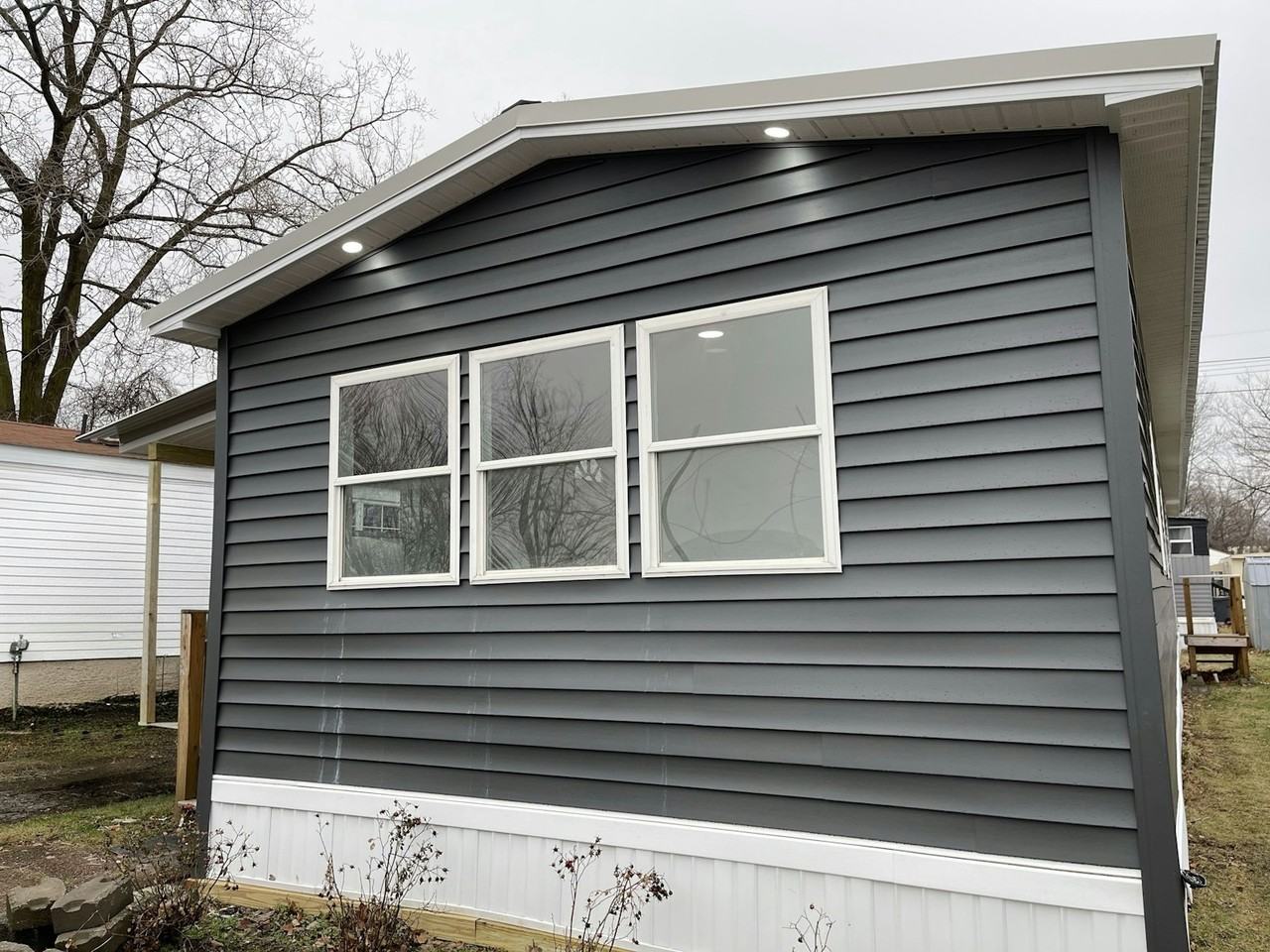 2821 Bailey Avenue - Photo 2 of 18