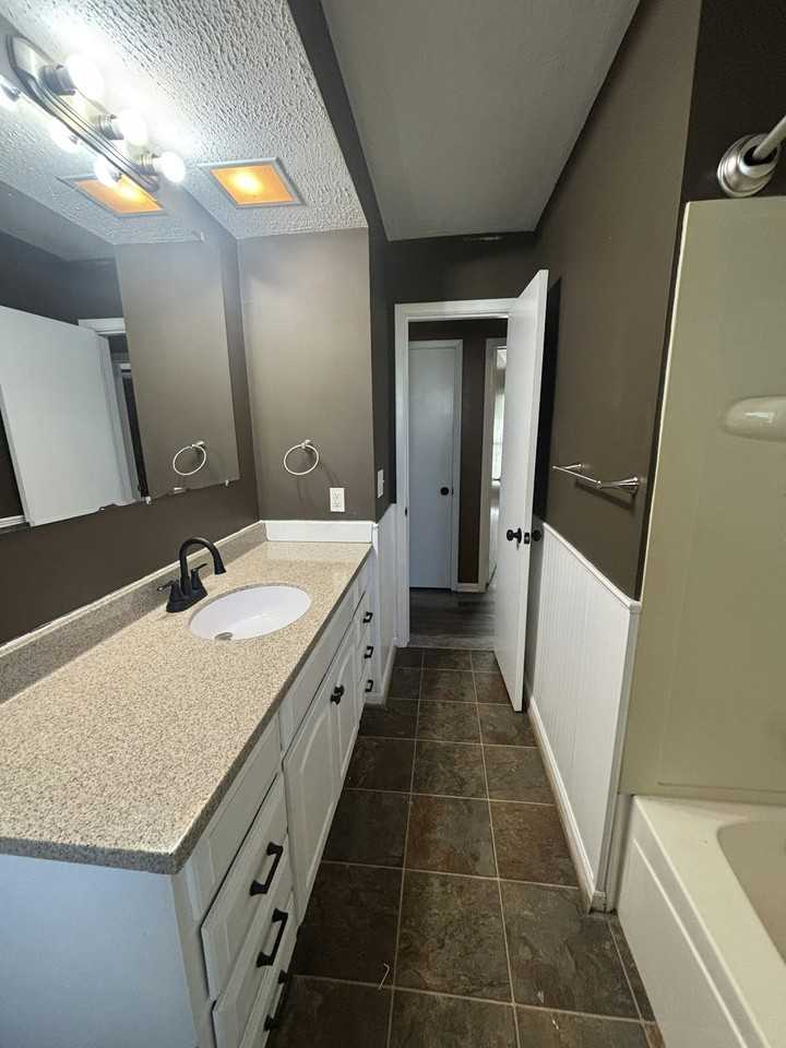 963 Chelston Road - Photo 2 of 8