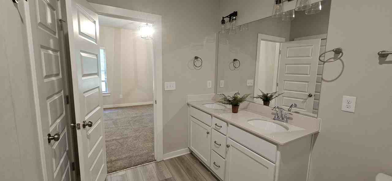 270 Avalon Way - Photo 3 of 26