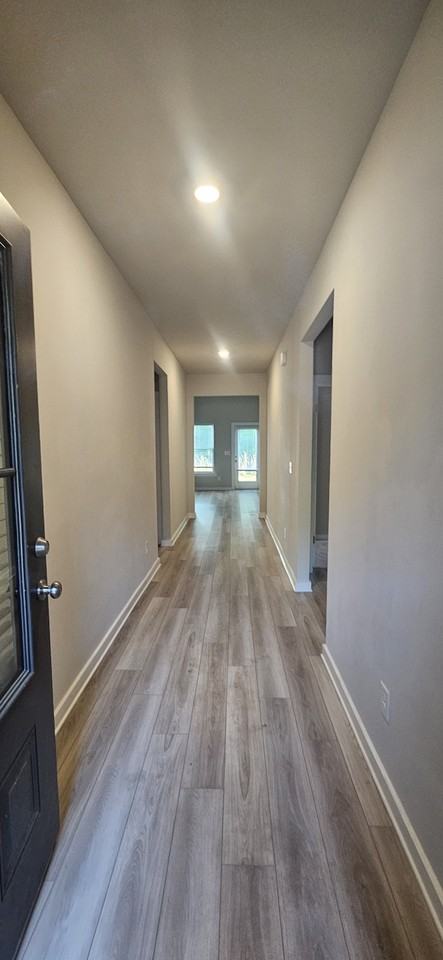 270 Avalon Way - Photo 4 of 26