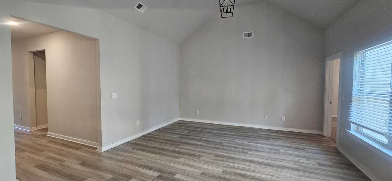 270 Avalon Way - Photo 5 of 26