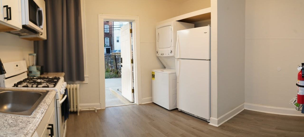 2712 Beryl Avenue - Photo 2 of 14