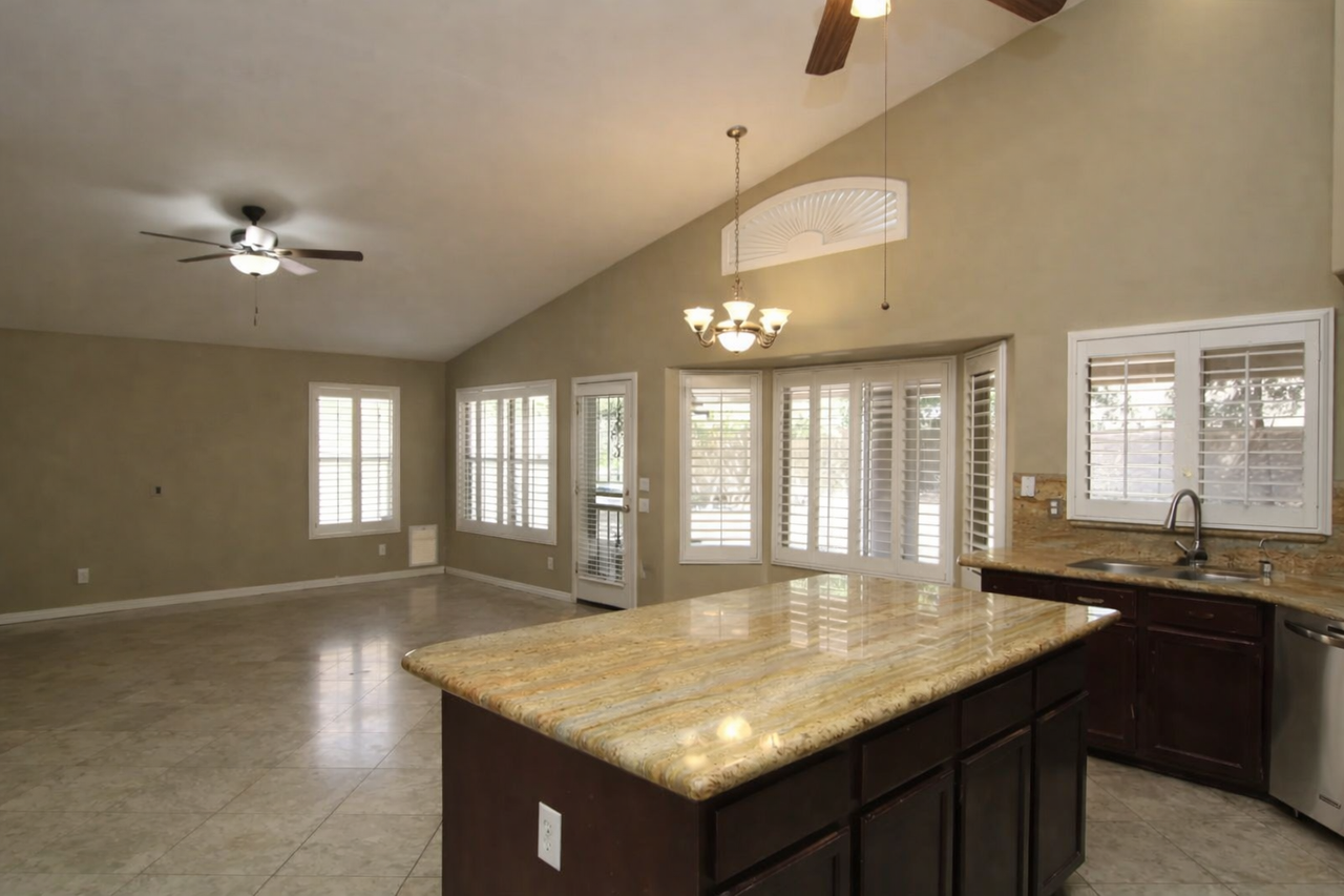 1350 West Stacey Lane - Photo 5 of 24